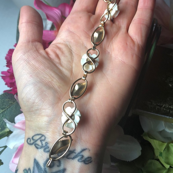 True vintage 1/20th 12k gold filled bracelet - Picture 6 of 7